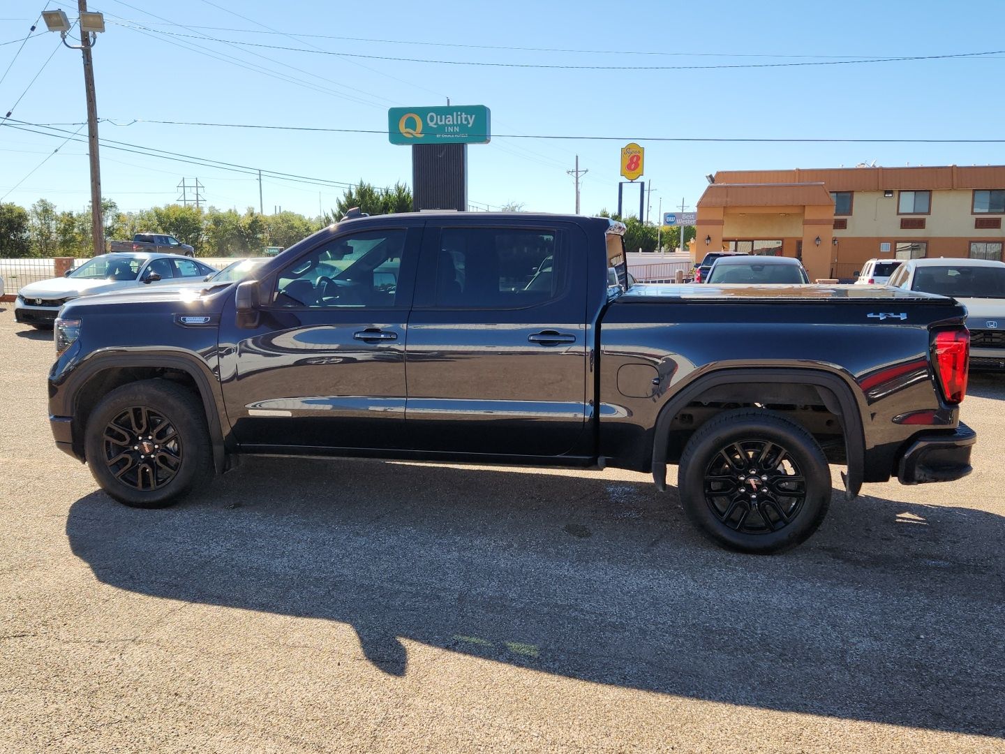 gmc sierra 1500 2024 1GTUUCE82RZ333055 image gmc sierra 1500 2024 1GTUUCE82RZ333055 image